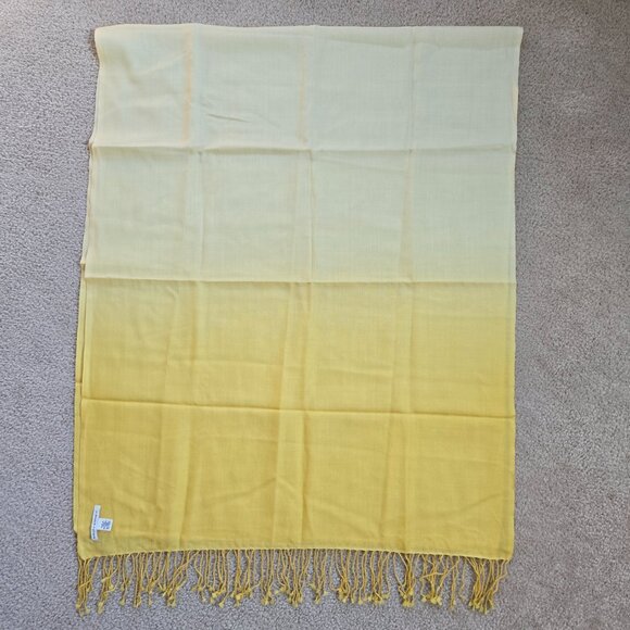 NWOT Banana Republic Yellow Ombre Lightweight Fringed Wool Scarf - Picture 5 of 7